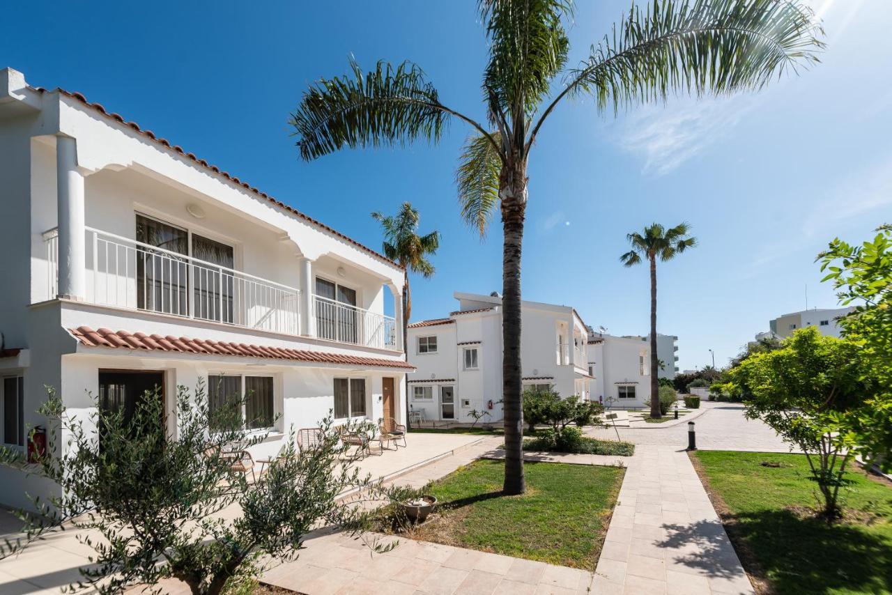 Fig Tree Z Holiday Resort Paralimni Esterno foto
