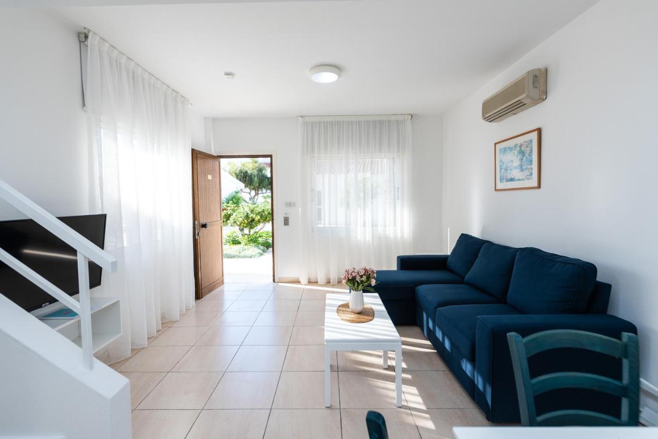 Fig Tree Z Holiday Resort Paralimni Esterno foto