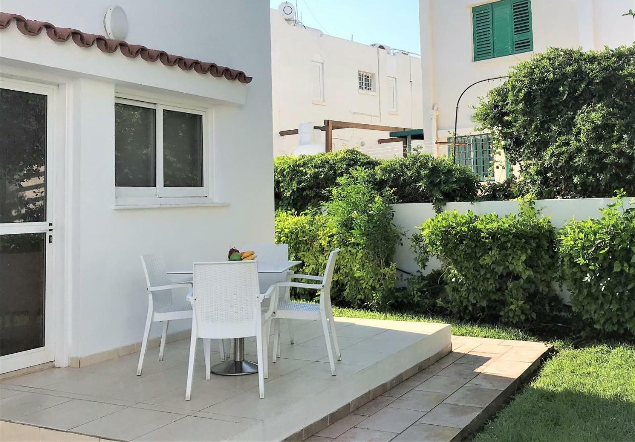 Fig Tree Z Holiday Resort Paralimni Esterno foto